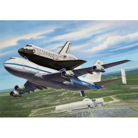 Boeing 747 SCA + Transbordador Enterprise