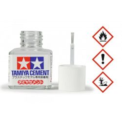 Pegamento liquido con pincel (Tamiya Cement)